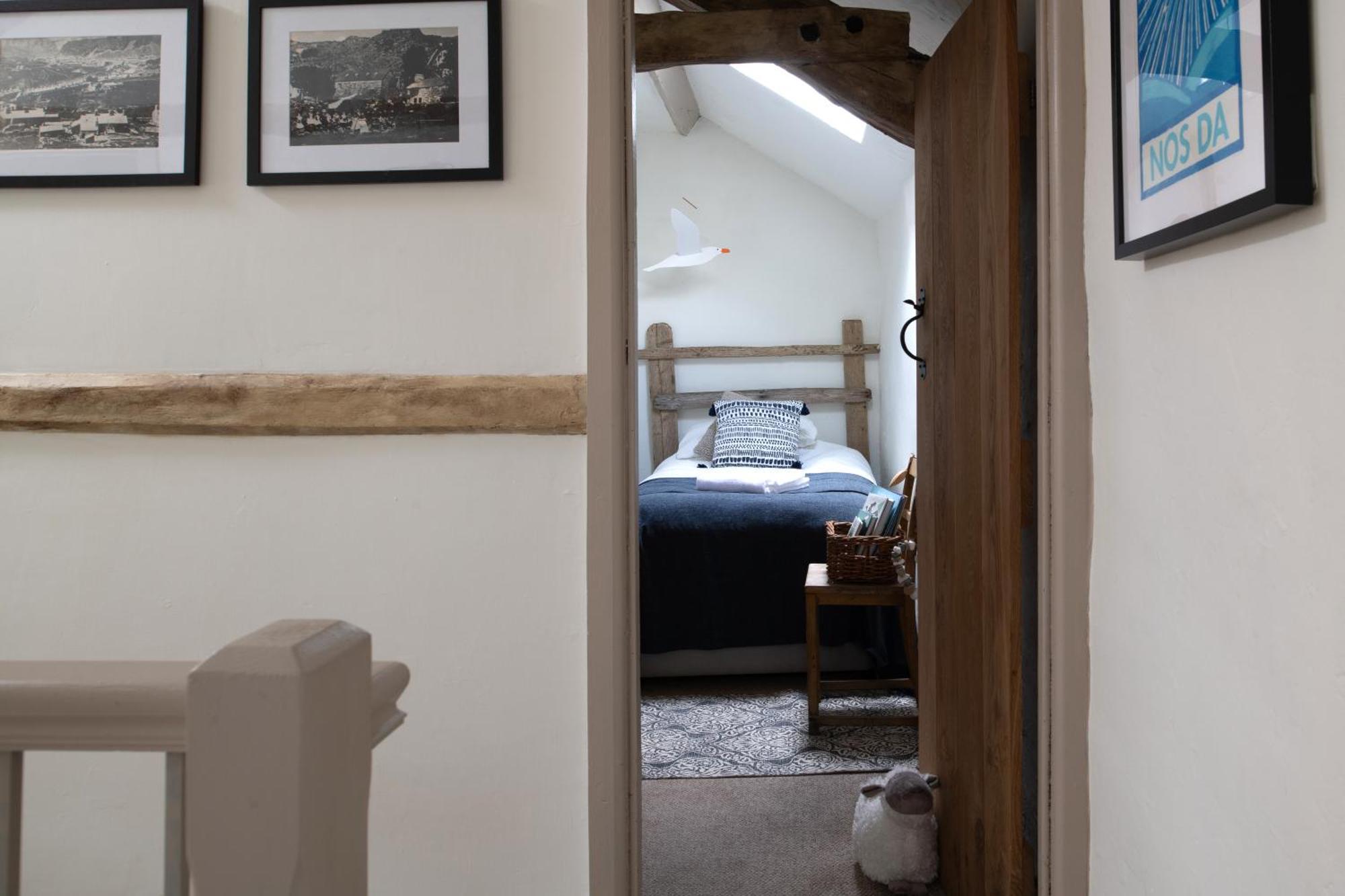 Pen-Y-Bryn Cottage 布莱奈费斯蒂尼奥格 外观 照片